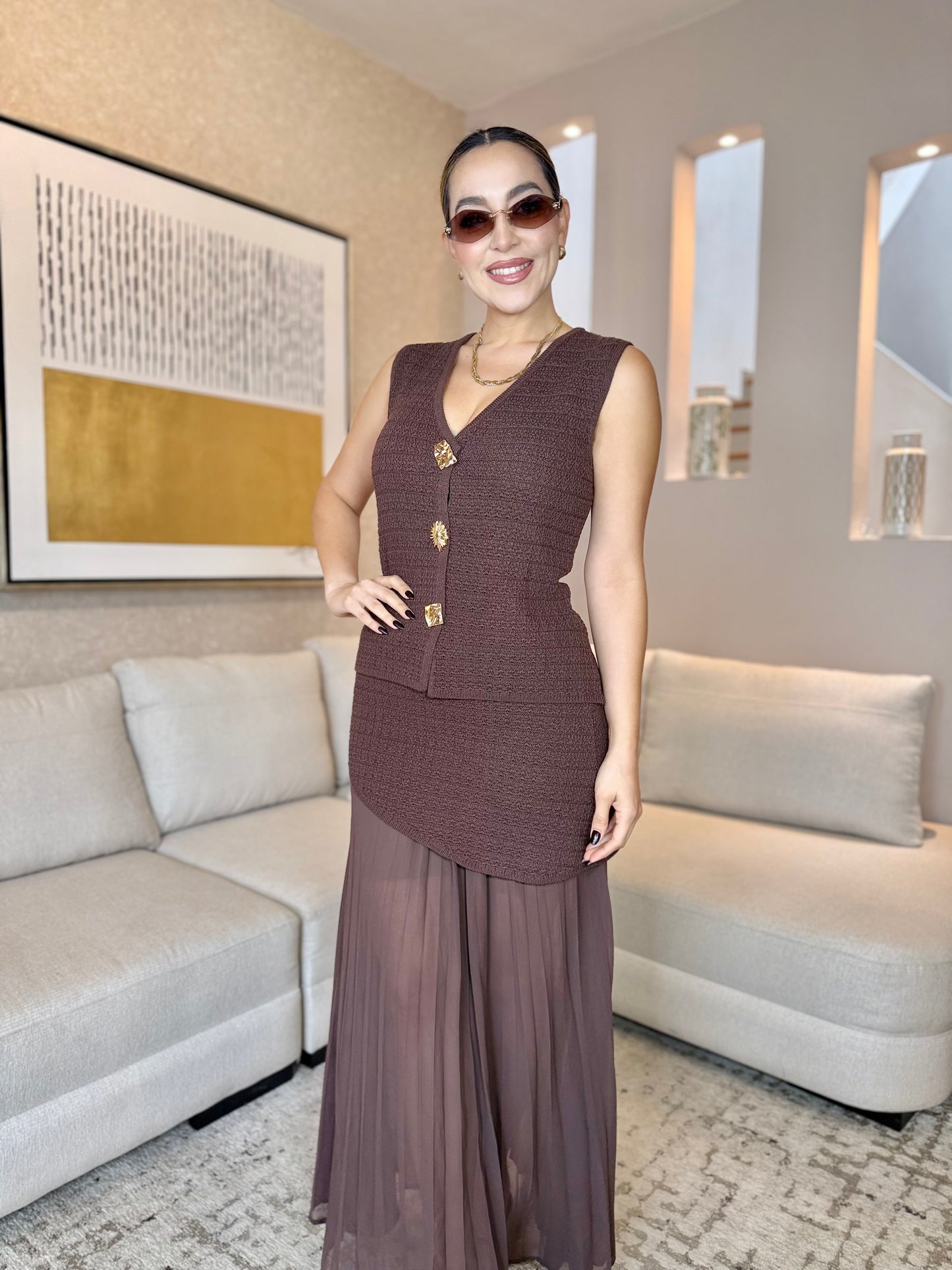 SET CHALECO Y FALDA CAFÉ